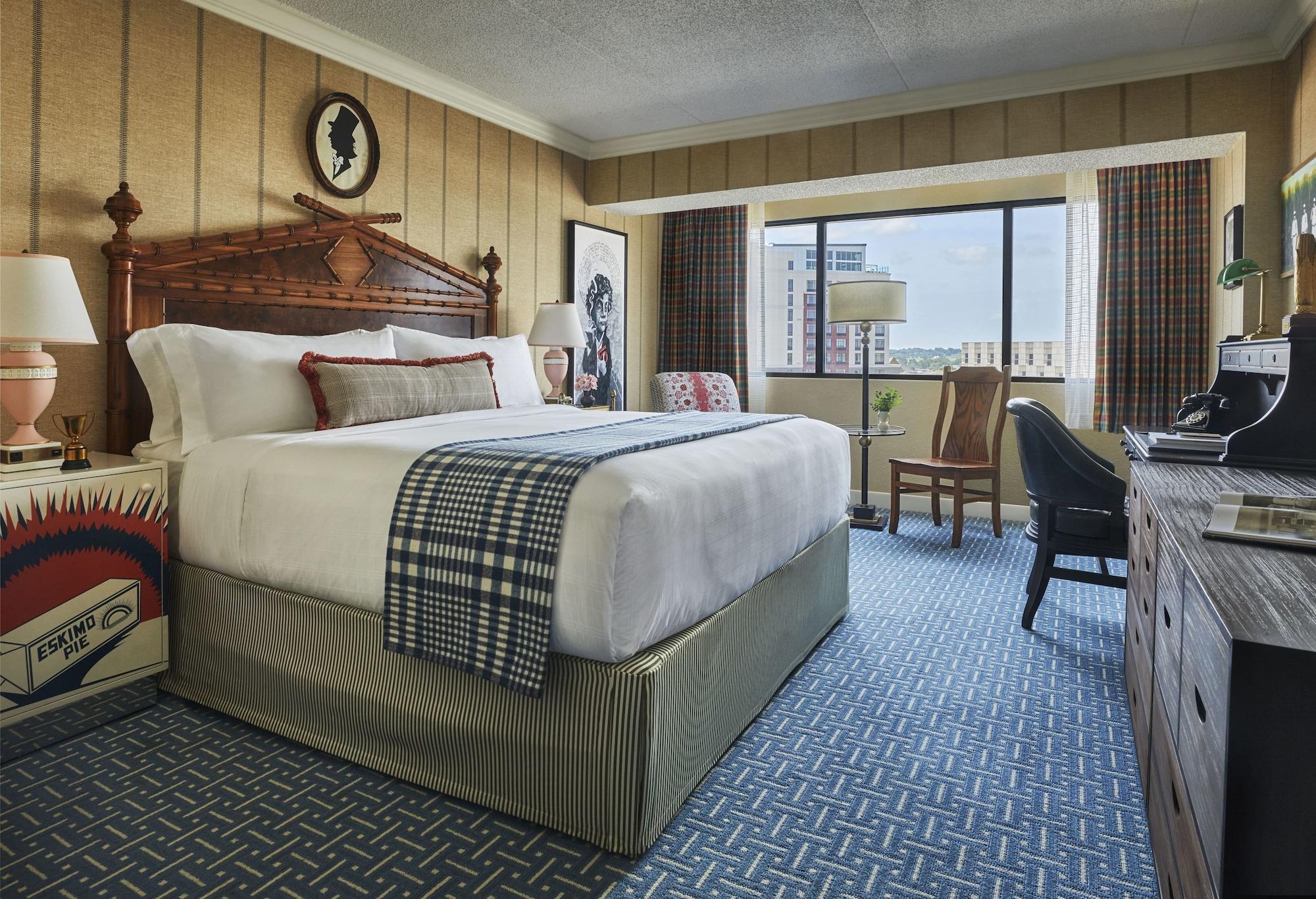Graduate By Hilton Iowa Hotel 4*